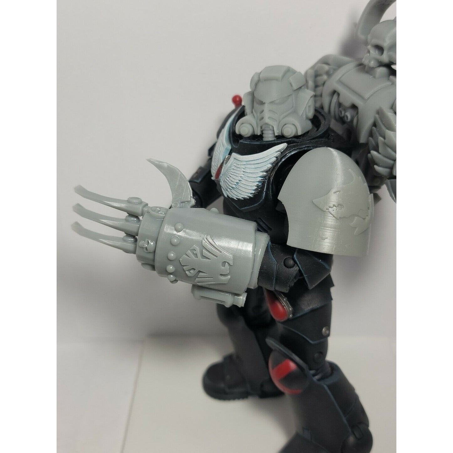 A-83 (Left) Raven Claw Custom for McFarlane Warhammer 40k Space Marines