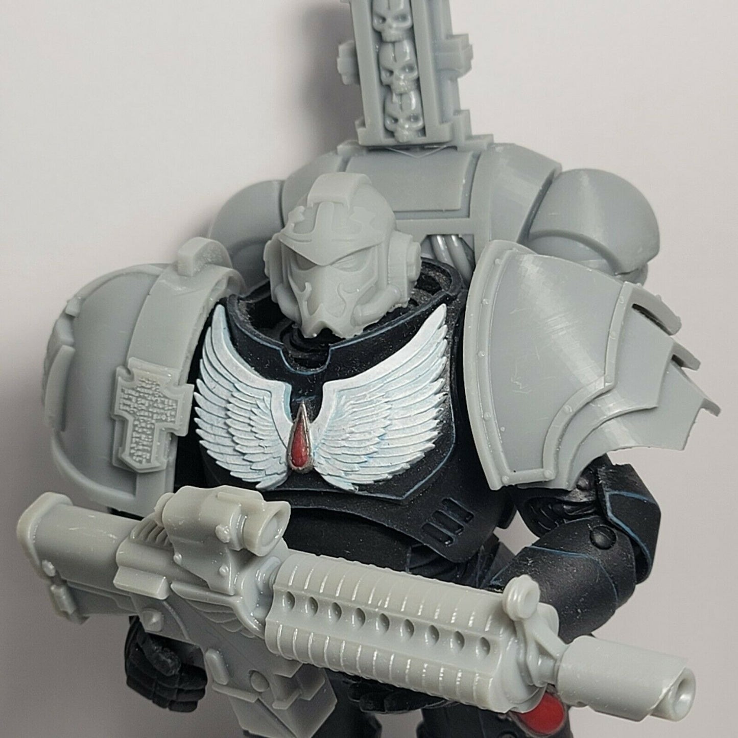 P80 Knight Pauldron Custom for McFarlane Warhammer 40k Space Marine