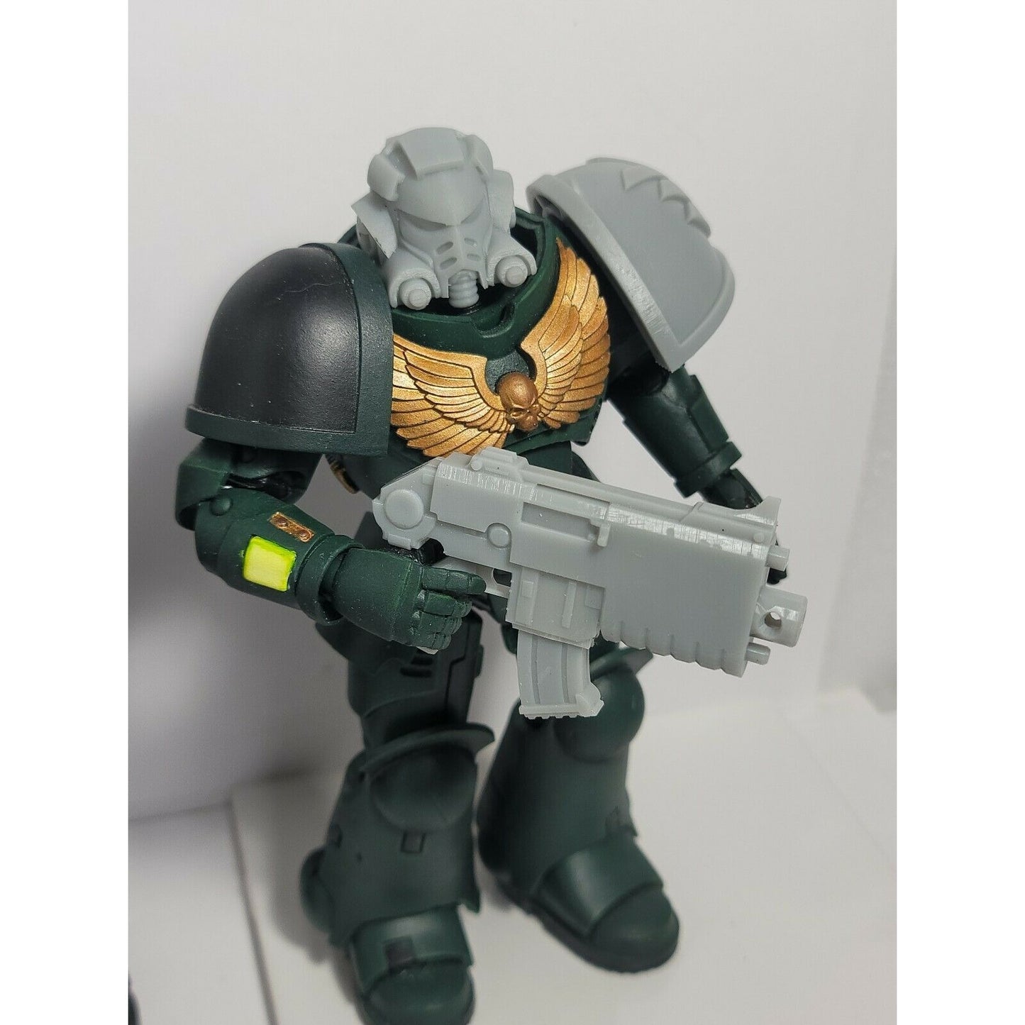 A89 Bolter Custom for McFarlane Warhammer 40k Space Marines