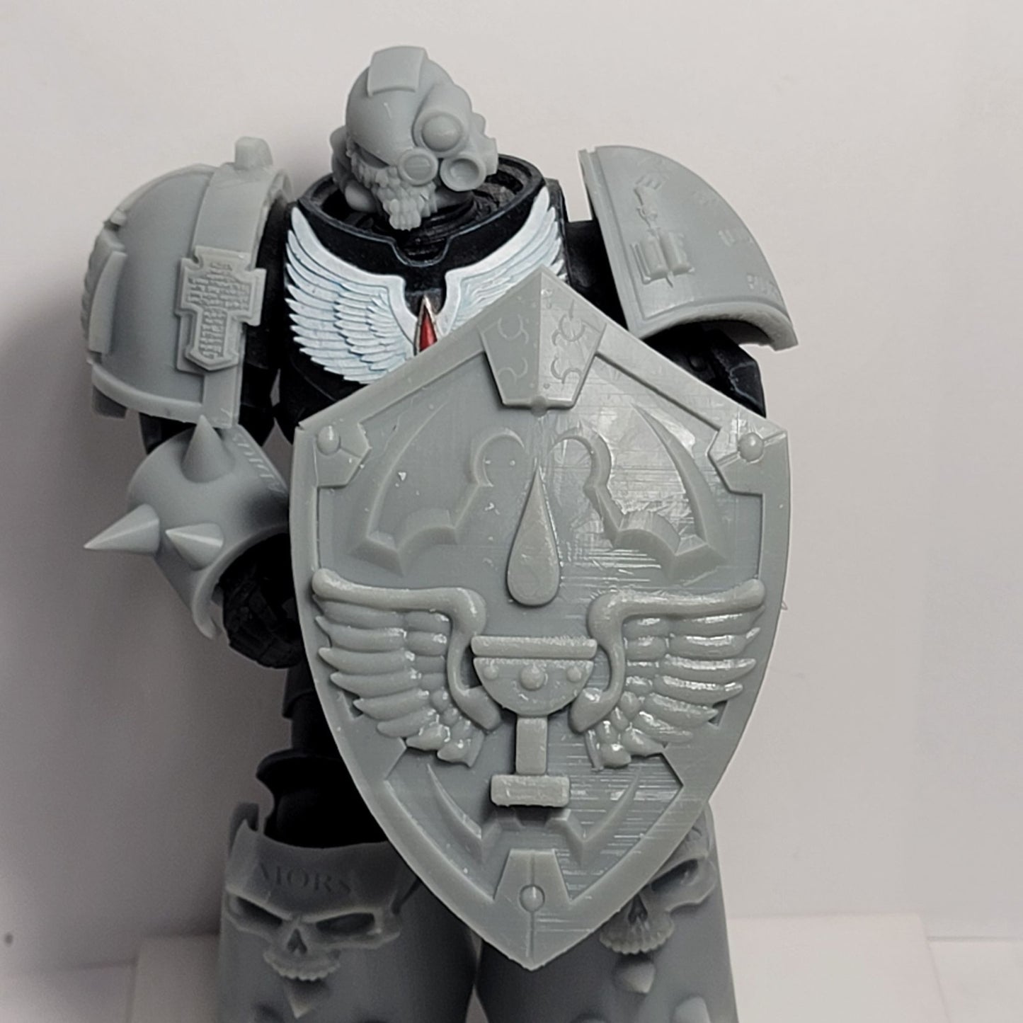 A-141 Blood Angel Shield Custom Compatible W McFarlane Warhammer 40k Space Marines