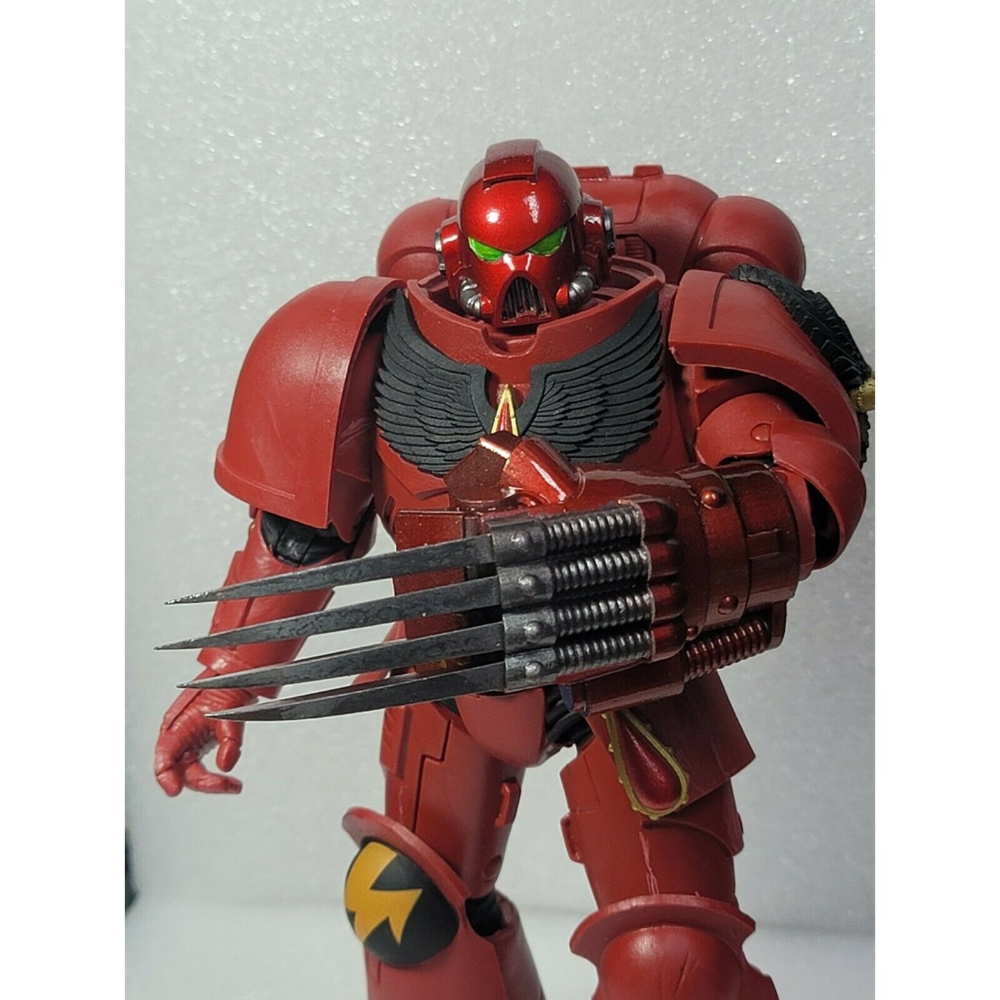 A3 C Power Claw closed Custom for McFarlane Warhammer 40k Space Marines