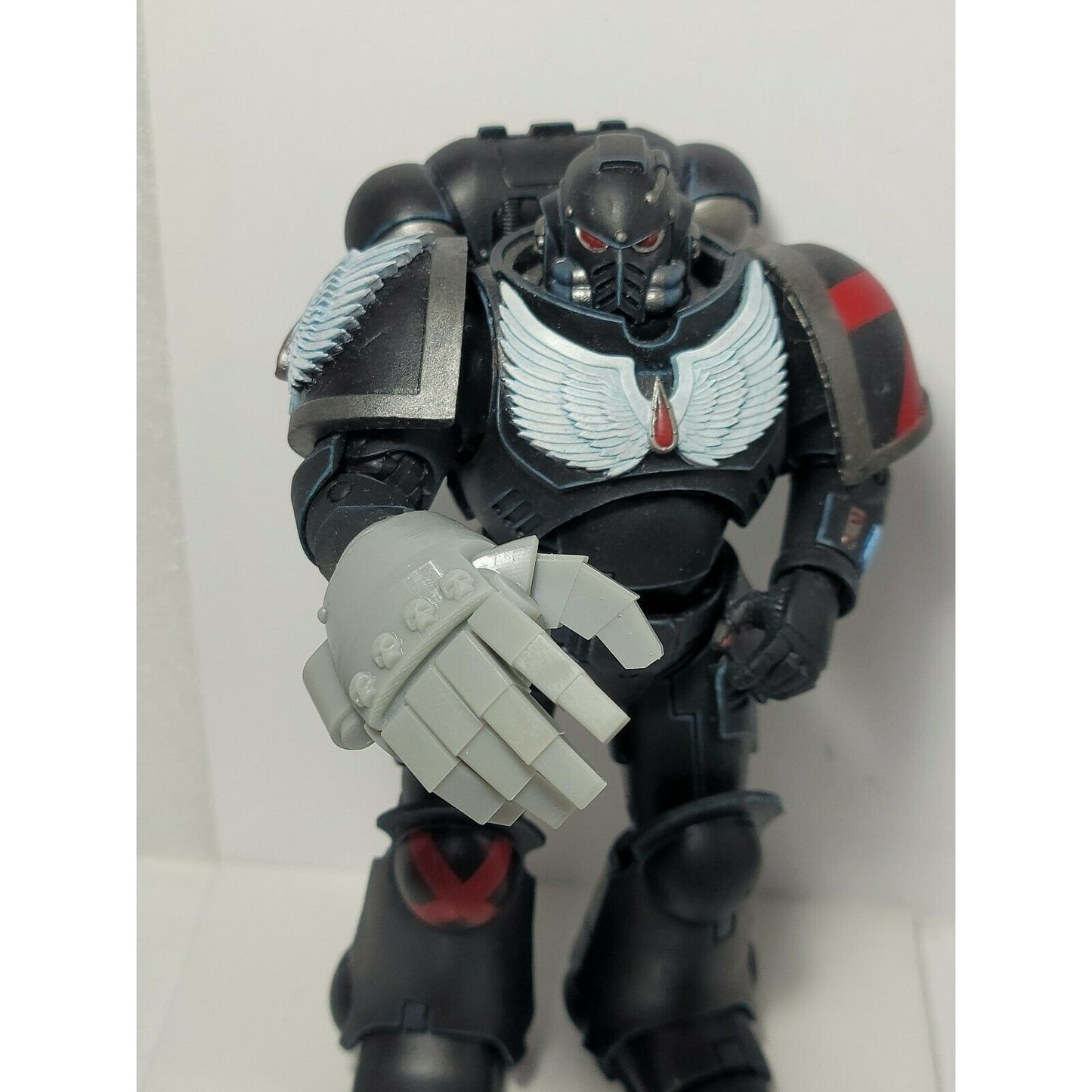 A-95 (Right)Power Fist Skull Custom for McFarlane Warhammer 40k Space Marines